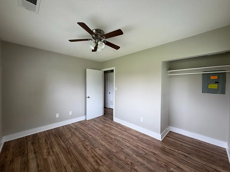 106 Whitney Ave NE — Photo 14
