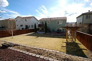 Big, nice flat yard with lots of space