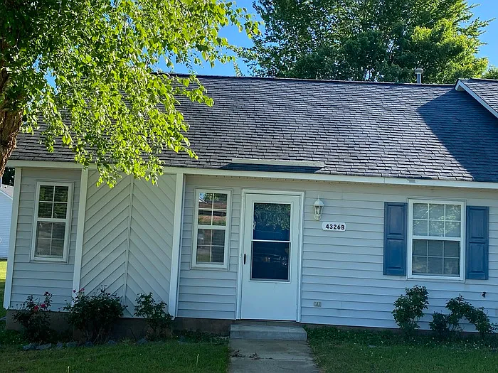 4326 Belcher St #B — Photo 1