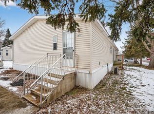 901 Hamlet Cir, Lakeville, MN 55044
