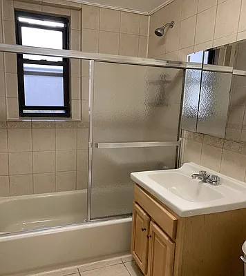 Rented by Otto Nielsen Realty | media 21