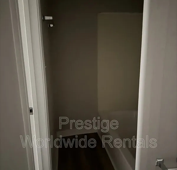 2708 Lumpkin Ct — Photo 4