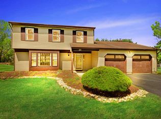 254 Betsy Ross Dr, Freehold, NJ 07728