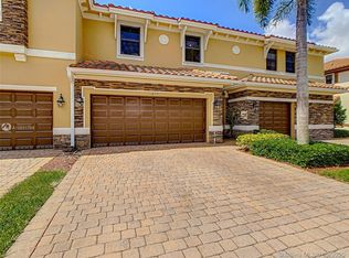 817 E Village Cir #817, Fort Lauderdale, FL 33325