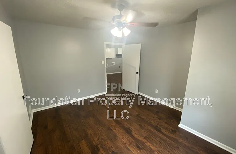 137 S Fenwick Rd — Photo 20