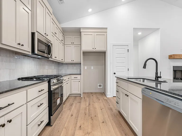 6812 Fir St — Photo 37
