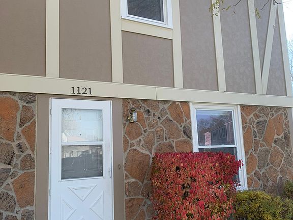 2nd image of 1121 Hampton Hbr