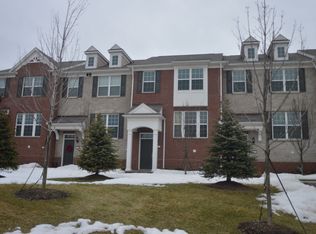 44454 Gwinnett Loop #1, Novi, MI 48377