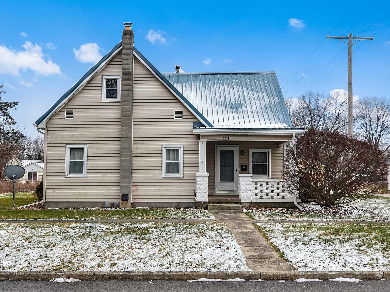 622 S Market St, Winamac, IN 46996 Zillow