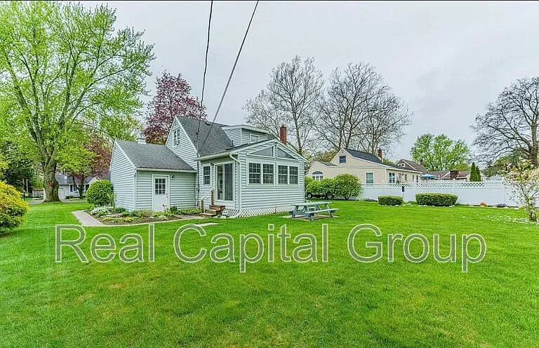 109 Locust Park — Photo 13