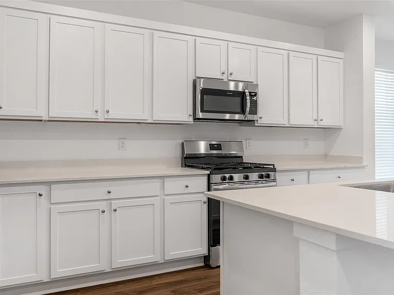 5307 Sleepy Fox Ln — Photo 5