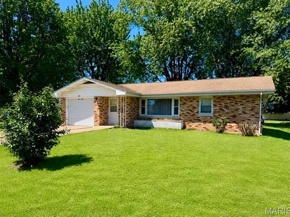 804 S Apple Ave, Belle, MO 65013