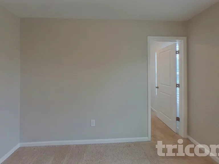 139 McMakin Dr — Photo 12
