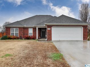 230 Deer Tracks Cir, Owens X Rds, AL 35763