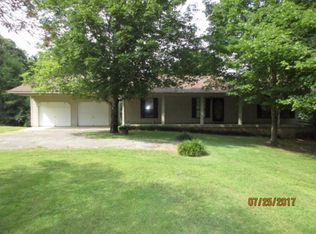 425 Thompson Sch Acc Rd, Huntingdon, TN 38344