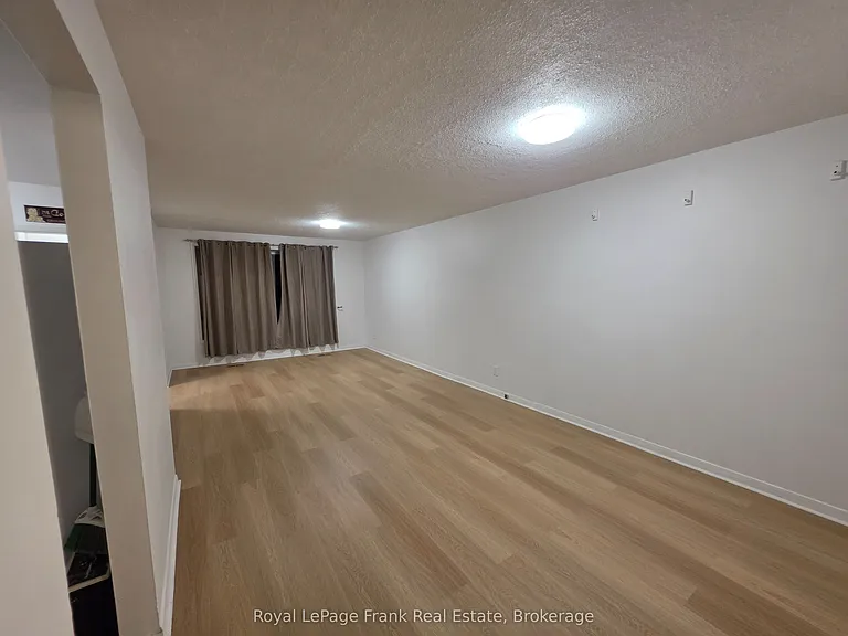 813 Zator Ave — Photo 13
