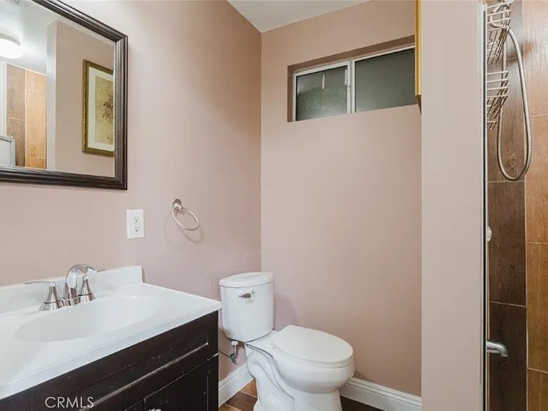 6609 Camellia Ave — Photo 24