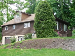 18 Mountain St, Ephrata, PA 17522