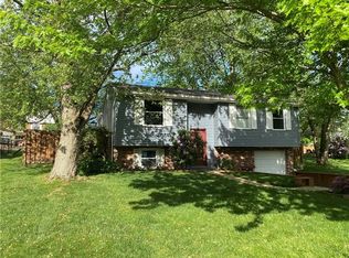 591 Carnival Dr, Pittsburgh, PA 15239