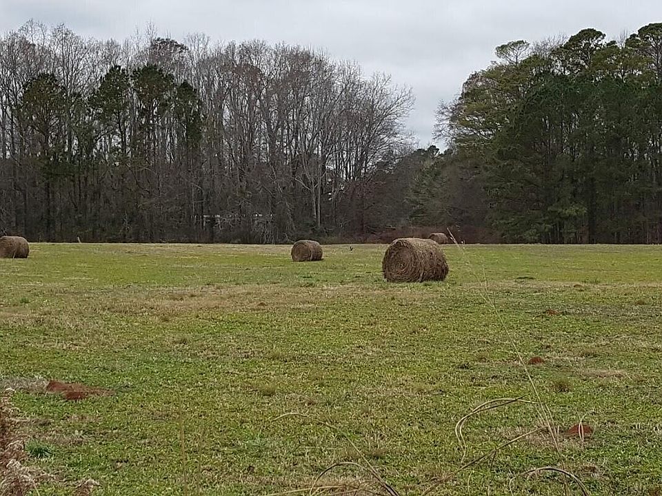 2nd image of 117 Moore Rd