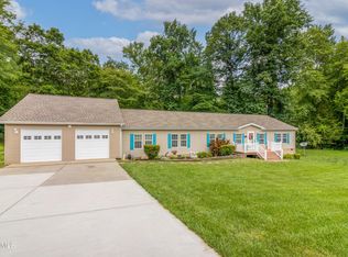 697 Halfmoon Shores Dr, Ten Mile, TN 37880