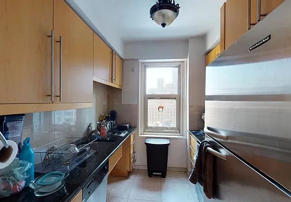 5th image of 159 W 53rd St APT 23G