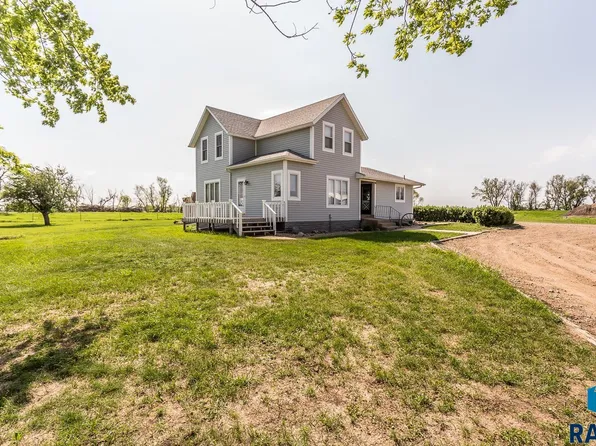 44895 225th St, Ramona, SD 57054
