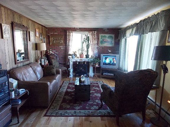 2nd image of 4081 Rockwell Ave
