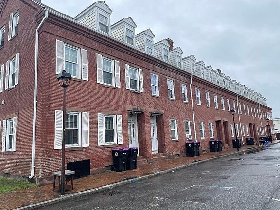 3rd image of 11 Center St