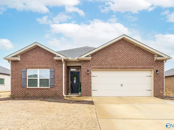 22584 Regent Dr, Athens, AL 35613
