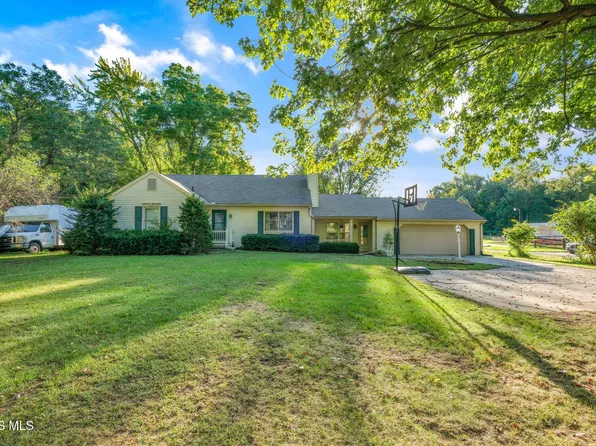 1425 S Crissey Rd, Holland, OH 43528