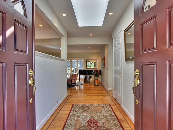 3rd image of 18805 Harleigh Dr