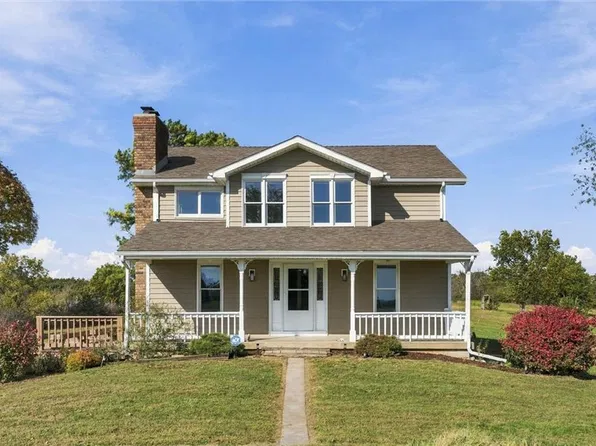 12014 214th St, Linwood, KS 66052