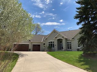 7635 S Bay Dr, Bloomington, MN 55438