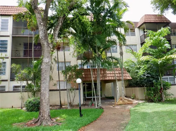 7000 NW 17th Street #417, Plantation, FL 33313