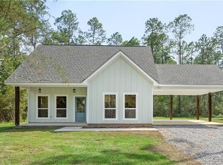 23072 Carter St, Mandeville, LA 70471