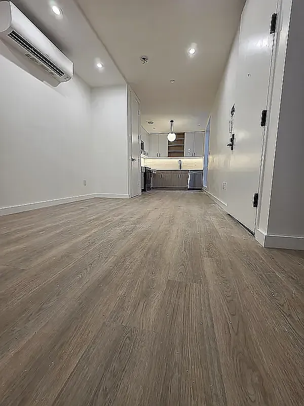 313 Linden Street — Photo 3