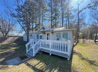 17302 Mathis Rd, Waller, TX 77484