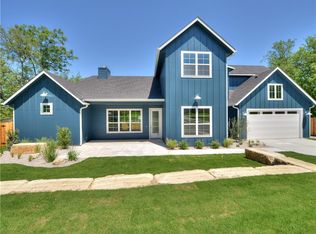 1011 Lipan Trl, Austin, TX 78733