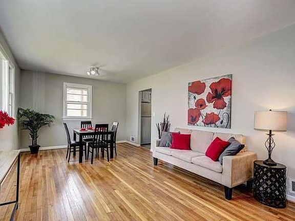 2nd image of 209 Croydon Ave