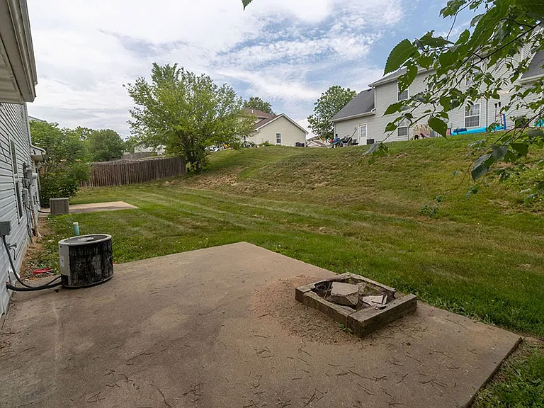 1330 Godas Dr — Photo 28