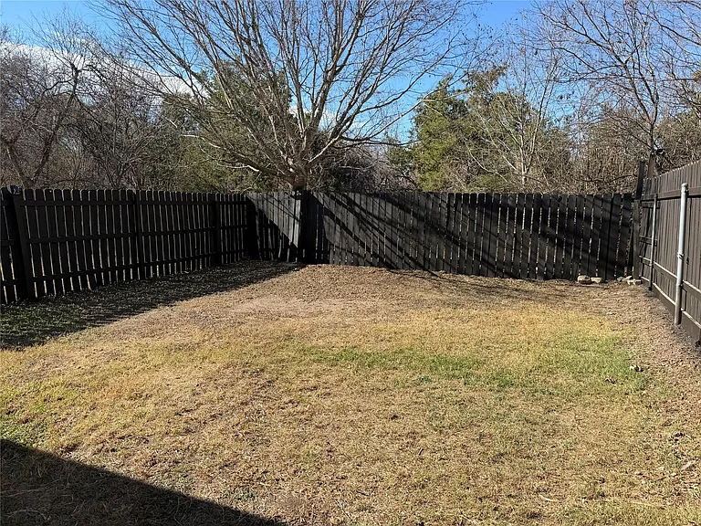 507 Cutty Trl #B — Photo 24
