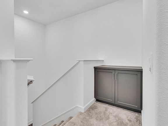 4th image of 12214 Halle Way