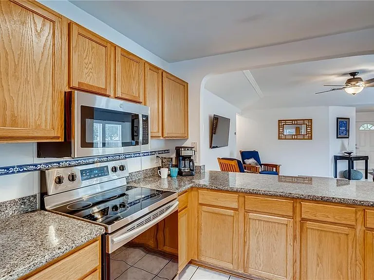 1020 Skylark Hill Ln — Photo 16