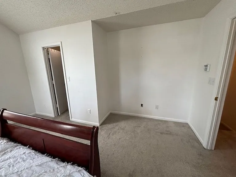 4657 Shallowford Cir — Photo 16