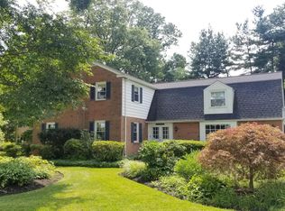 824 Thomas Rd, Lafayette Hill, PA 19444