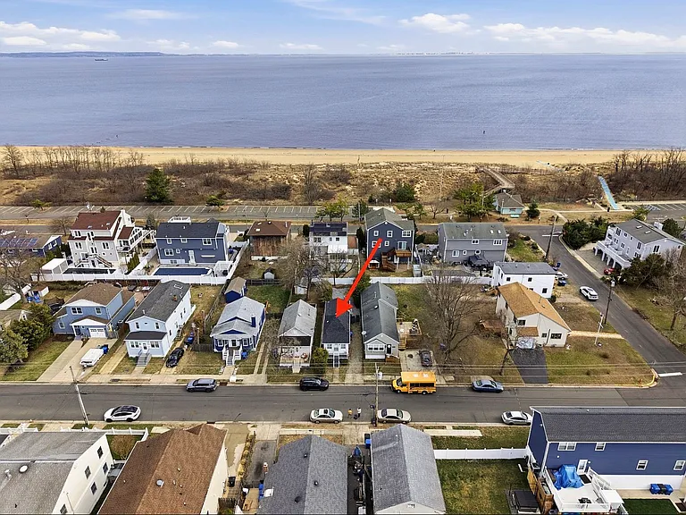 163 Seabreeze Ave — Photo 9