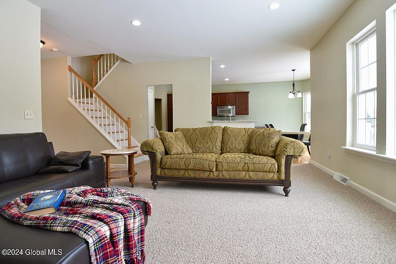 4th image of 80 Sheldon Drive