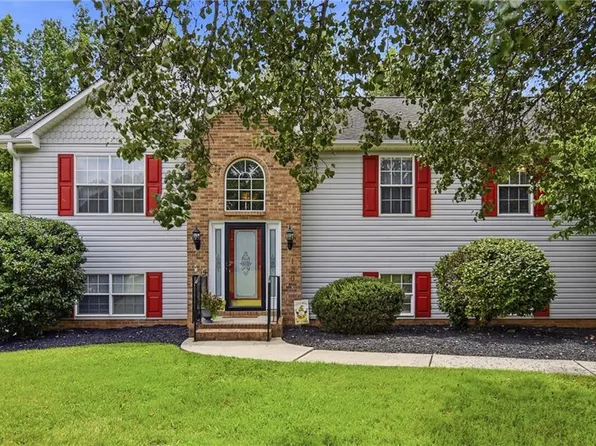 120 Hazelwood Ct, Lexington, NC 27295