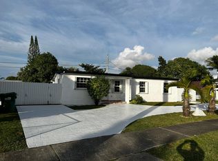 11455 SW 47th Ter, Miami, FL 33165